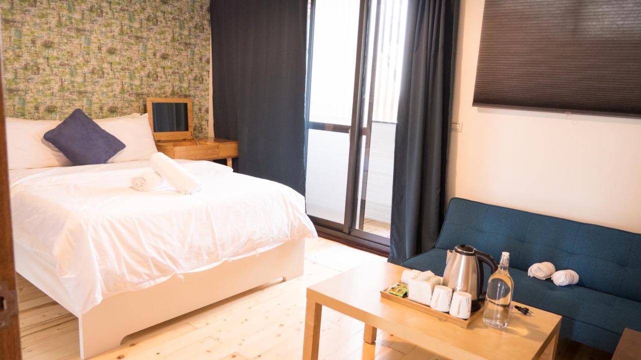 黑琵軼棧湖濱旅宿 K&B Happy Hostel Tainan Eksteriør bilde